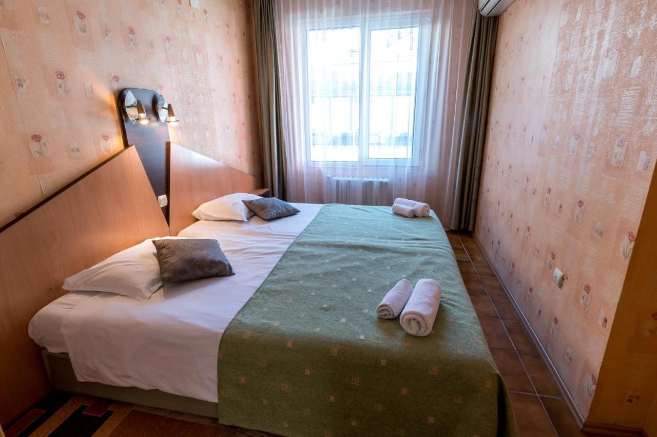 Noviz Hotel Plovdiv Ngoại thất bức ảnh