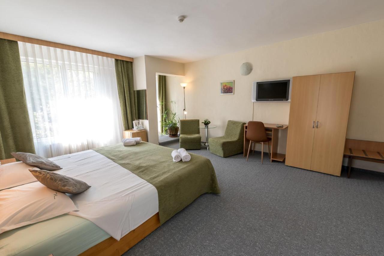 Noviz Hotel Plovdiv Ngoại thất bức ảnh