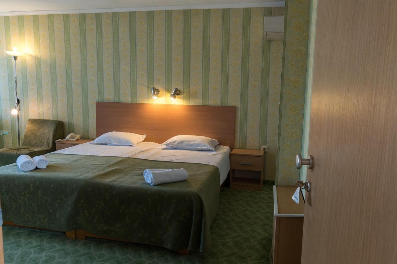 Noviz Hotel Plovdiv Ngoại thất bức ảnh