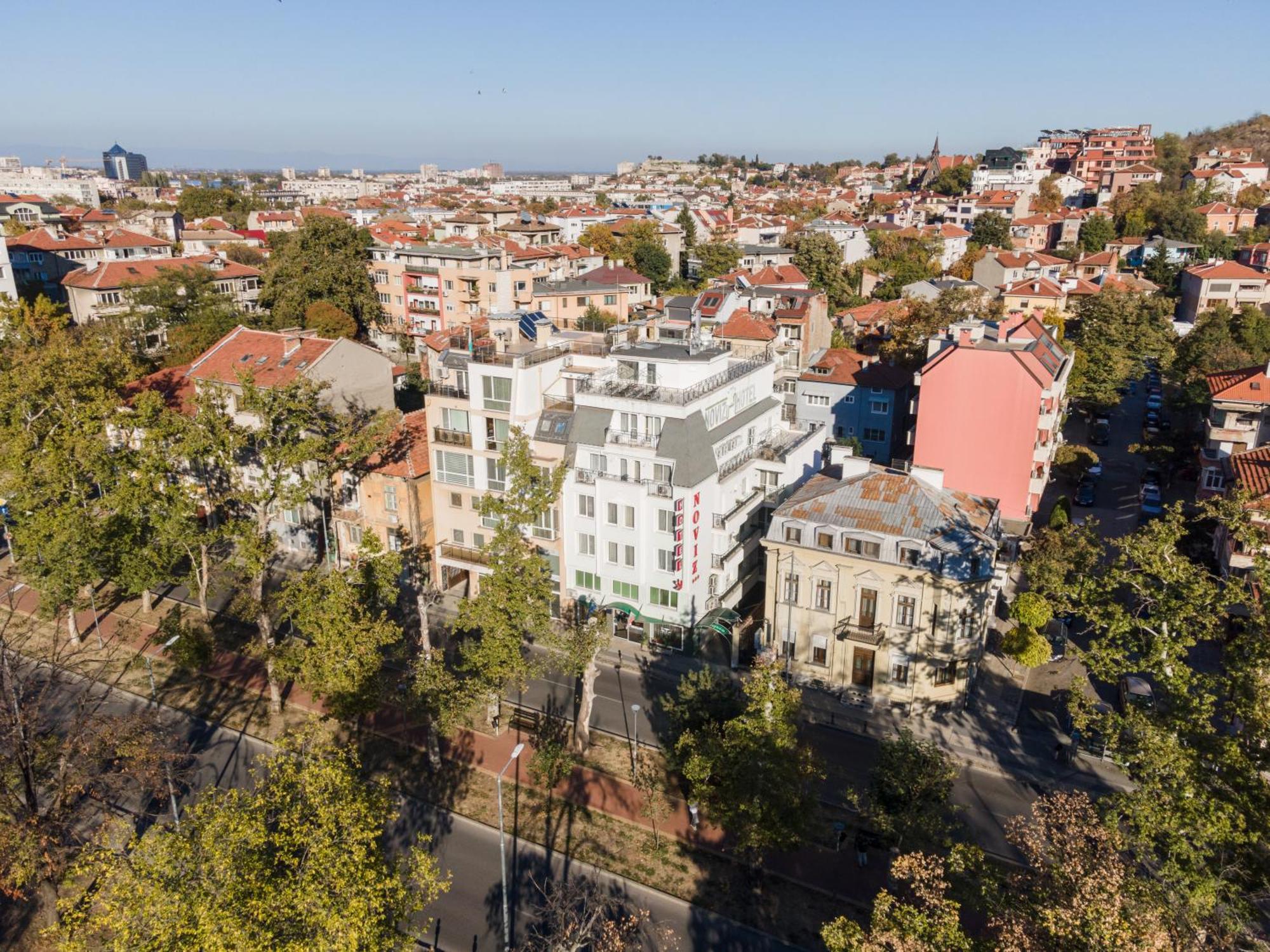 Noviz Hotel Plovdiv Ngoại thất bức ảnh