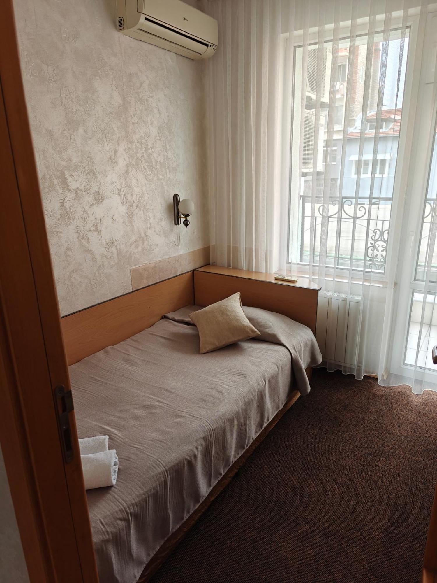 Noviz Hotel Plovdiv Ngoại thất bức ảnh